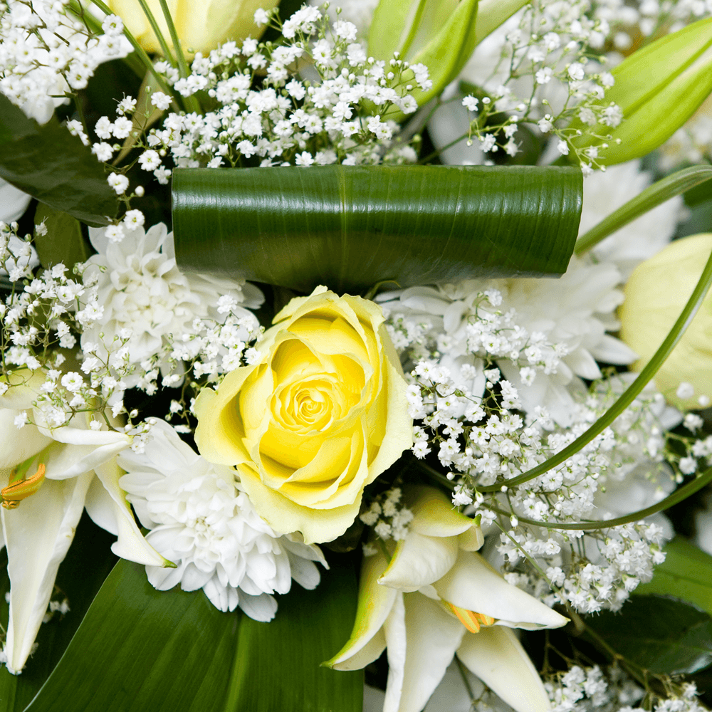 Bouquet of yellow roses